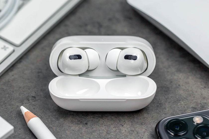 Apple AirPods Pro 2 e AirPods Max arrivano in autunno