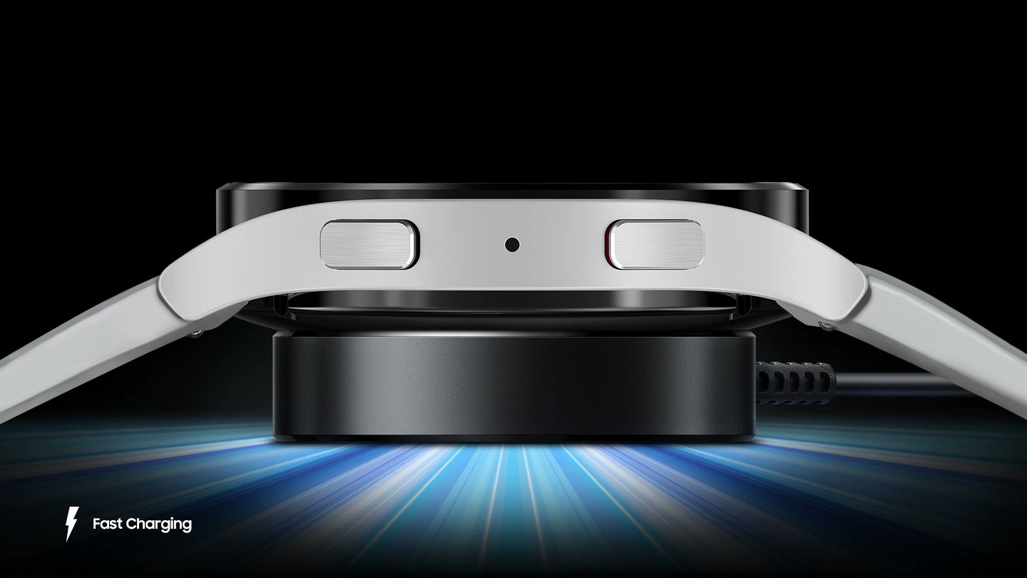 Galaxy Watch 5, diamo uno sguardo al caricabatterie da 10W
