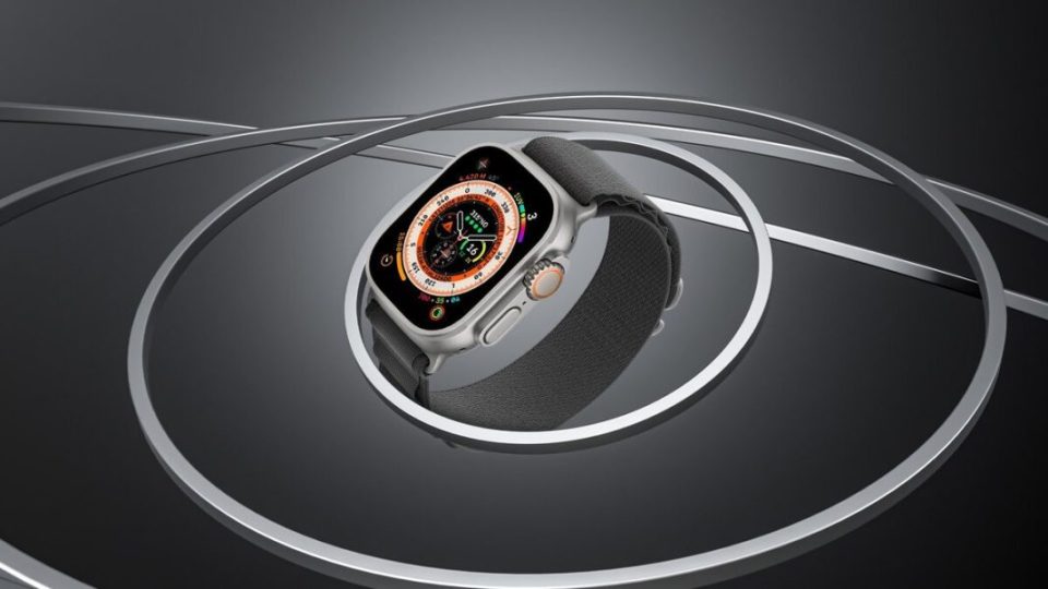 Apple Watch Ultra sopravvive in acqua per 3 mesi