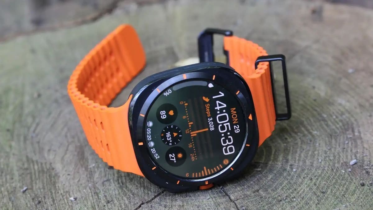 Galaxy Watch 8 Classic: svelato il design, torna la ghiera