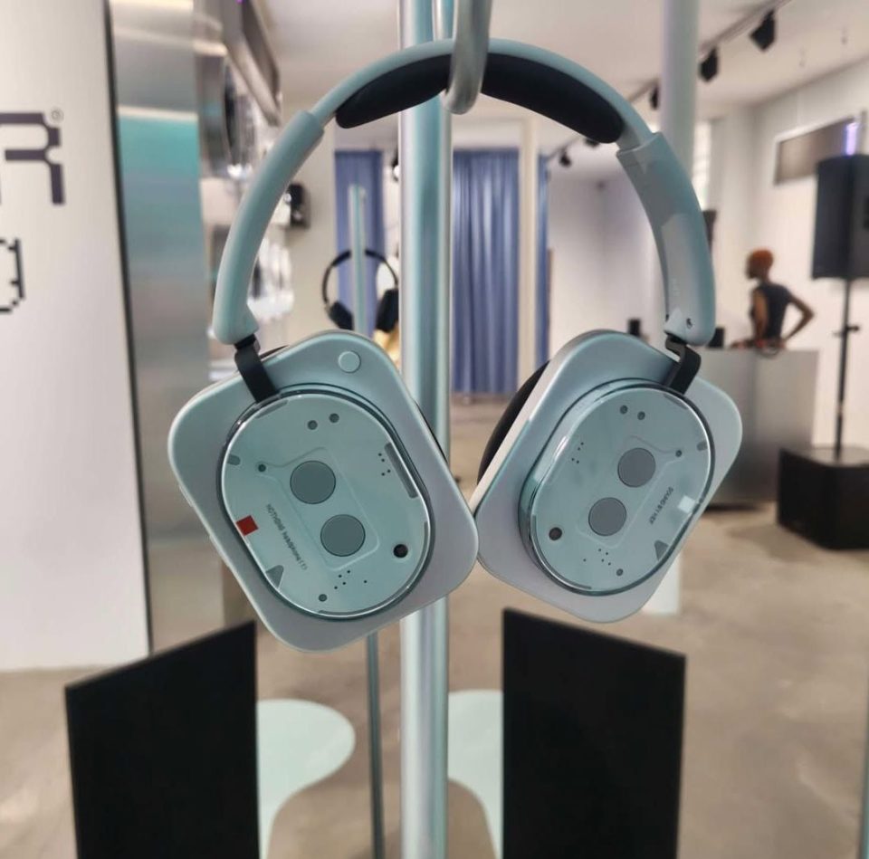 nothing headphone (1) design svelato! 7