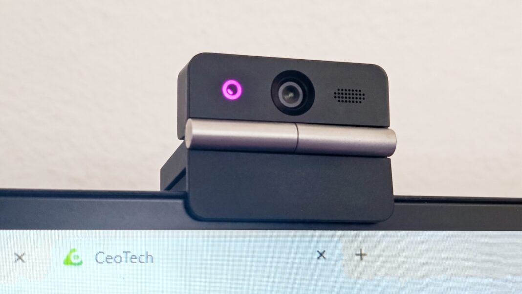 Recensione OBSBOT Meet Flip webcam 4K AI compatta e versatile recensione obsbot meet flip webcam 4k ai compatta e versatile